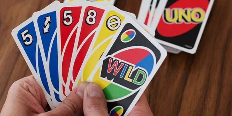 Cách chơi bài Uno đơn giản nhưng đòi hỏi sự khéo léo