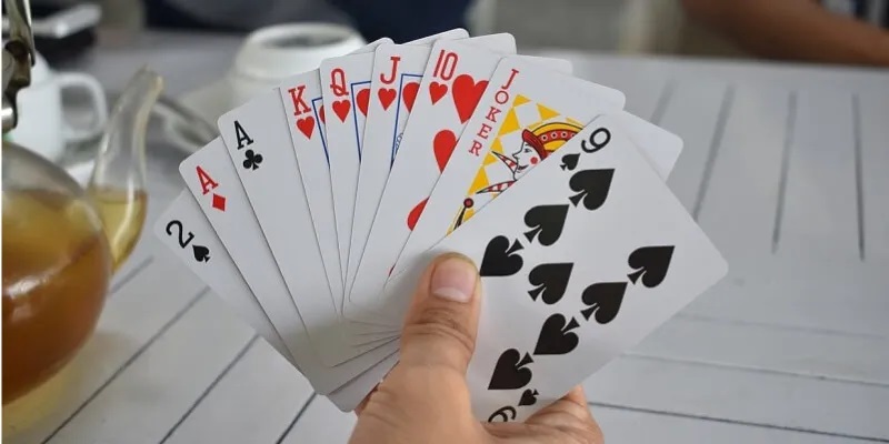 Cách tham gia Tiến lên đếm lá tại Iwin68