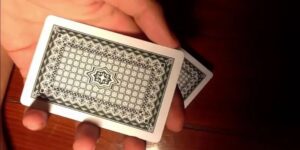 cách nhận biết lá bài xấu